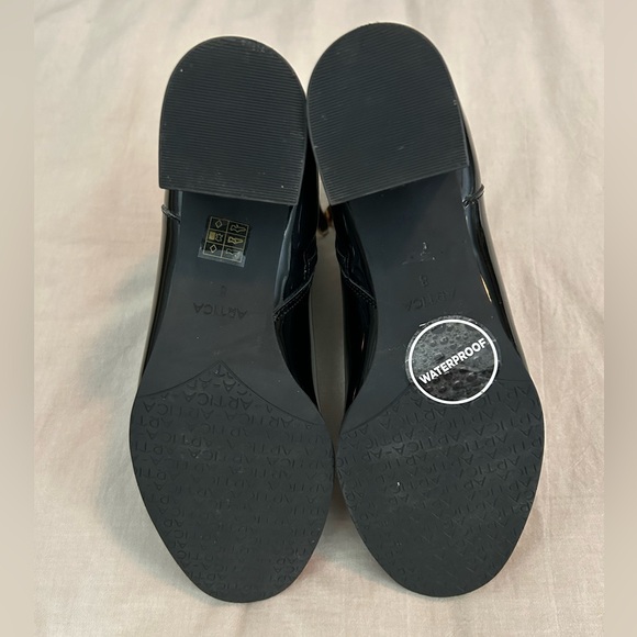 Artica Nelson Bootie - Picture 6 of 11